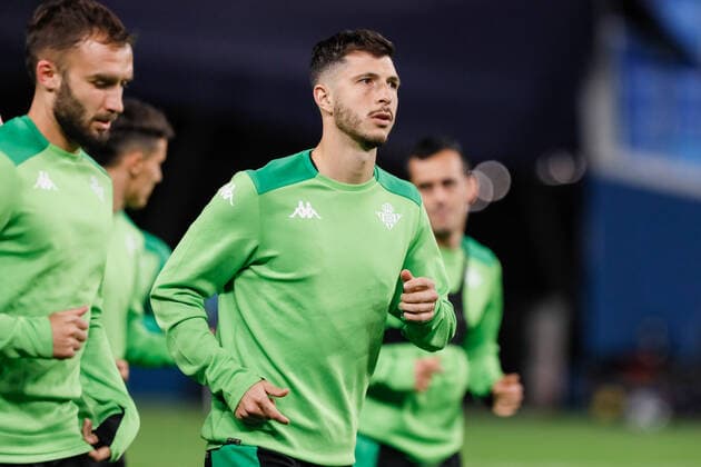 Zenit V Betis: Play-off - UEFA Europa League Guido Rodriguez (C) of Real Betis during training session on the eve of the UEFA Europa League play-off first leg match between Zenit St. Petersburg and Real Betis on February 16, 2022 at Gazprom Arena in Saint Petersburg, Russia. Saint Petersburg Russia  Copyright: xMikexKireevx originalFilename:kireev-zenitvbe220216_npLFc.jpg