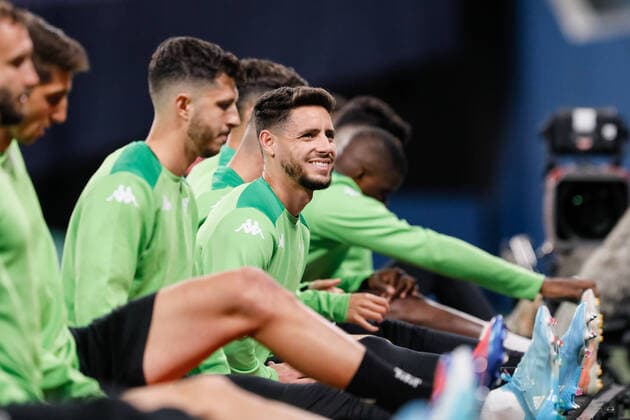 Zenit V Betis: Play-off - UEFA Europa League Alex Moreno (C) of Real Betis during training session on the eve of the UEFA Europa League play-off first leg match between Zenit St. Petersburg and Real Betis on February 16, 2022 at Gazprom Arena in Saint Petersburg, Russia. Saint Petersburg Russia  Copyright: xMikexKireevx originalFilename:kireev-zenitvbe220216_npl30.jpg