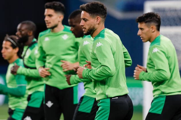 Zenit V Betis: Play-off - UEFA Europa League Alex Moreno (2nd R) of Real Betis during training session on the eve of the UEFA Europa League play-off first leg match between Zenit St. Petersburg and Real Betis on February 16, 2022 at Gazprom Arena in Saint Petersburg, Russia. Saint Petersburg Russia  Copyright: xMikexKireevx originalFilename:kireev-zenitvbe220216_np9Yh.jpg