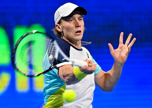 (220217) -- DOHA, Feb. 17, 2022 -- Emil Ruusuvuori of Finland returns the ball during the second round of ATP, Tennis Herren Qatar Open Tennis match against Karen Khachanov of Russia at the Khalifa International Tennis Complex in Doha, capital of Qatar, Feb. 16, 2022. (Photo by Xinhua) (SP)QATAR-DOHA Table tennis, Tischtennis ATP QATAR OPEN-SECOND ROUND Nikku 