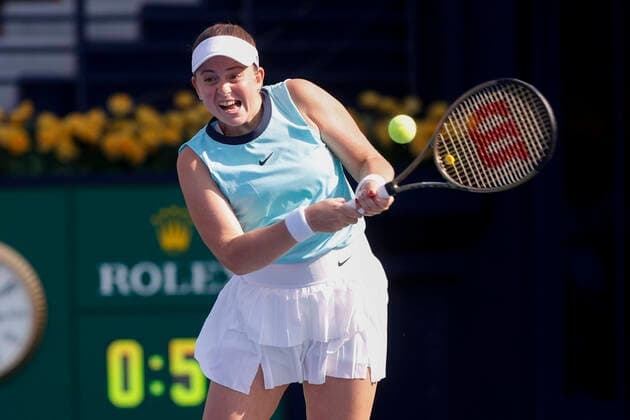 Jelena Ostapenko Tennis - Dubai Tennis Championships 2022 - WTA, Tennis Damen - Dubai Duty Free Tennis Stadium - Dubai - - United Arab Emirates - 17 February 2022. Copyright: xJuergenxHasenkopfx