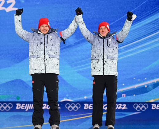 (220217) -- ZHANGJIAKOU, Feb. 17, 2022 -- Bronze medalists Alexander Bolshunov (L) and Alexander Terentev of ROC pose during the awarding ceremony of cross-country skiing men s team sprint classic at Zhangjiakou Medals Plaza of the Winter Olympics in Zhangjiakou, north China s Hebei Province, Feb. 17, 2022. ) (BEIJING2022)CHINA-ZHANGJIAKOU-OLYMPIC Winter games, Winterspiele,Spiele, Summer games AWARDING CEREMONY-CROSS-COUNTRY SKIING (CN) MuxYu 
