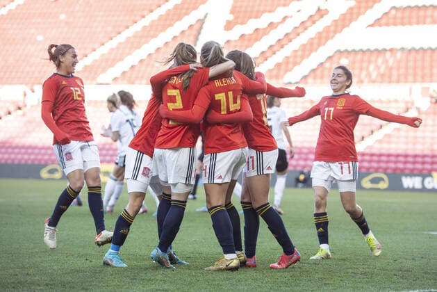 Mandatory Credit: Photo by Richard Lee Shutterstock (12809677l) Alexia Putellas Segura of Spain Women celebrates scoring their first goal with team mates Germany Women v Spain Women, Arnold Clark Cup 2022, Football, Riverside Stadium, Middlesbrough, UK - 17 Feb 2022 EDITORIAL USE ONLY No use with unauthorised audio, video, data, fixture lists, club league logos or live services. Online in-match use limited to 120 images, no video emulation. No use in betting, games or single club league player publications. Germany Women v Spain Women, Arnold Clark Cup 2022, Football, Riverside Stadium, Middlesbrough, UK - 17 Feb 2022 EDITORIAL USE ONLY No use with unauthorised audio, video, data, fixture lists, club league logos or live services. Online in-match use limited to 120 images, no video emulation. No use in betting, games or single club league player publications. Copyright: xRichardxLee Shutterstockx 12809677l