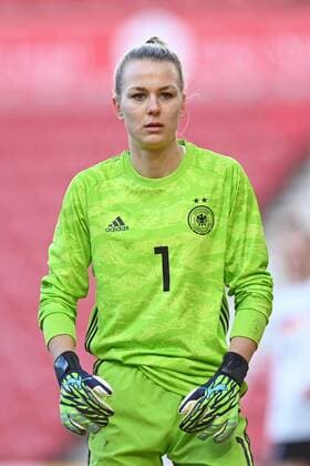 Mandatory Credit: Photo by Richard Lee Shutterstock (12809677bl) Merle Frohms goalkeeper for Germany Women Germany Women v Spain Women, Arnold Clark Cup 2022, Football, Riverside Stadium, Middlesbrough, UK - 17 Feb 2022 EDITORIAL USE ONLY No use with unauthorised audio, video, data, fixture lists, club league logos or live services. Online in-match use limited to 120 images, no video emulation. No use in betting, games or single club league player publications. Germany Women v Spain Women, Arnold Clark Cup 2022, Football, Riverside Stadium, Middlesbrough, UK - 17 Feb 2022 EDITORIAL USE ONLY No use with unauthorised audio, video, data, fixture lists, club league logos or live services. Online in-match use limited to 120 images, no video emulation. No use in betting, games or single club league player publications. Copyright: xRichardxLee Shutterstockx 12809677bl