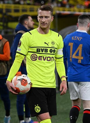 17.02.2022, xjhx, Fussball UEFA Europa League , Borussia Dortmund - Glasgow Rangers emspor, v.l. Marco Reus (Borussia Dortmund) (DFL DFB REGULATIONS PROHIBIT ANY USE OF PHOTOGRAPHS as IMAGE SEQUENCES and or QUASI-VIDEO) Dortmund