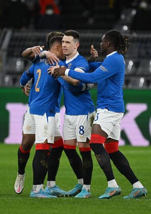 17.02.2022, xjhx, Fussball UEFA Europa League , Borussia Dortmund - Glasgow Rangers emspor, v.l. James Tavernier (Glasgow Rangers) celebrate the goal, Der Torjubel zum 0:1 (DFL DFB REGULATIONS PROHIBIT ANY USE OF PHOTOGRAPHS as IMAGE SEQUENCES and or QUASI-VIDEO) Dortmund