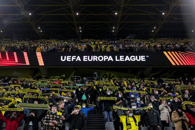 17.02.2022, Fussball, Saison 2021 2022, UEFA Europa League, Play-Offs, Borussia Dortmund - Glasgow Rangers, Fans im Signal Iduna Park. Foto: Dennis Ewert RHR-FOTO Dortmund Signal Iduna Park NRW Deutschland xRHR-FOTO DEx