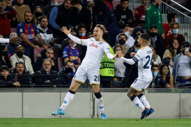 FC Barcelona, Barca V SSC Napoli - Europa League 20 Piotr Zielinski of SSC Napoli celebrates a goal during the Europa League first leg match between FC Barcelona and SSC Napoli at Camp Nou Stadium on February 17, 2022 in Barcelona. Barcelona Spain  Copyright: xXavierxBonillax originalFilename:bonilla-fcbarcel220217_npCZM.jpg