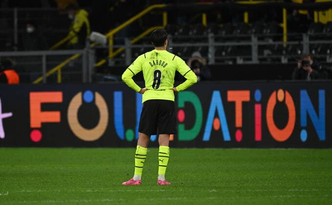 17.02.2022, xjhx, Fussball UEFA Europa League , Borussia Dortmund - Glasgow Rangers emspor, v.l. Mahmoud Dahoud (Borussia Dortmund) enttaeuscht, enttaeuscht schauend, dissapointed (DFL DFB REGULATIONS PROHIBIT ANY USE OF PHOTOGRAPHS as IMAGE SEQUENCES and or QUASI-VIDEO) Dortmund