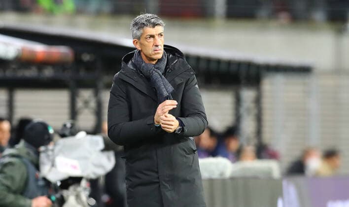 RB Leipzig - San Sebastian 17.02.2022 Leipzig, 17.02.2022, Red Bull Arena, Fussball, UEFA Europa League, Play Off Runde , RB Leipzig (GER) vs. Real Sociedad San Sebastian (ESP) , Im Bild: Trainer Imanol Alguacil (Real San Sebastian) , UEFA regulations prohibit any use of photographs as image sequences and or quasi-video ,