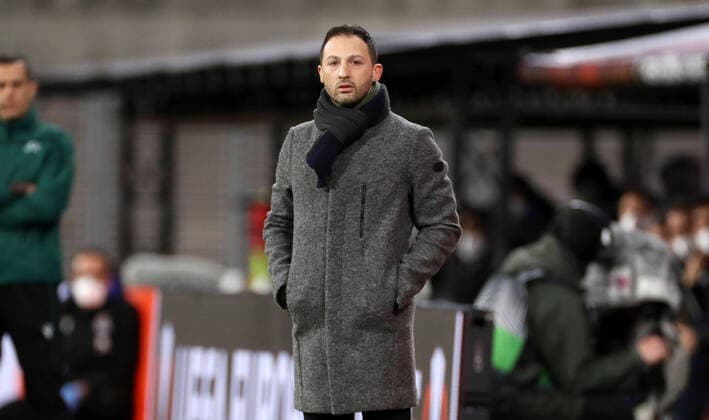 RB Leipzig - San Sebastian 17.02.2022 Leipzig, 17.02.2022, Red Bull Arena, Fussball, UEFA EURO, EM, Europameisterschaft,Fussball League, Ko Runde PlayOff, Hinspiel , RB Leipzig vs. Real Sociedad San Sebastian , Im Bild; Trainer Domenico Tedesco, RB Leipzig. , UEFA regulations prohibit any use of photographs as image sequences and or quasi-video.