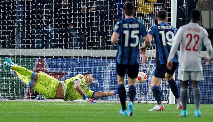 Photo Spada LaPresse February 17 , 2022 - Bergamo ,Italy Soccer Atalanta vs Olympiacos - Europa League 2021 2022 In the photo : Soares (Olympiacos ) goal 0-1  Copyright: xSpada LaPressex