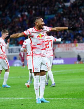 RB Leipzig - San Sebastian 17.02.2022 Leipzig, 17.02.2022, Red Bull Arena, Fussball, UEFA Europa League, Play Off Runde , RB Leipzig (GER) vs. Real Sociedad San Sebastian (ESP) , Tor für Leipzig zum 1:1. Im Bild: Torschütze Christopher Nkunku (18, RB Leipzig), Torjubel. , UEFA regulations prohibit any use of photographs as image sequences and or quasi-video , Picture Point