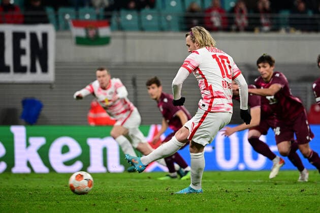 Tor zum 2:2 durch Emil Forsberg 10 (Leipzig), RB Leipzig vs. Real Sociedad, Europa League, PLayoff Hinspiel, 17.02.2022