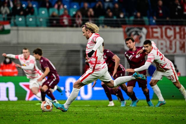 Tor zum 2:2 durch Emil Forsberg 10 (Leipzig), RB Leipzig vs. Real Sociedad, Europa League, PLayoff Hinspiel, 17.02.2022
