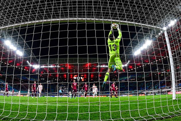 Mathew Ryan 13 (San Sebastian), RB Leipzig vs. Real Sociedad, Europa League, PLayoff Hinspiel, 17.02.2022