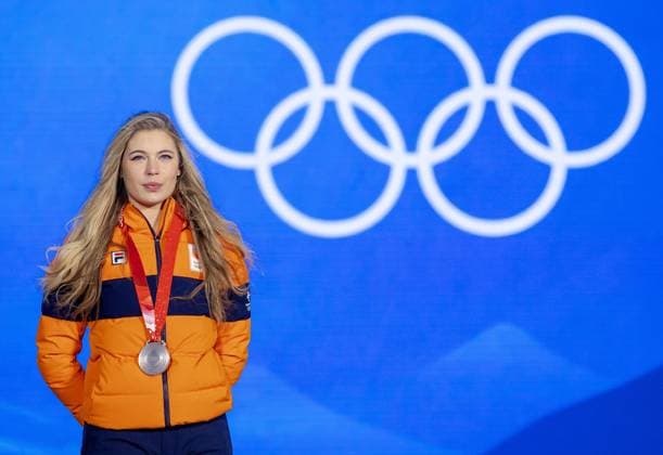BEIJING - Jutta Leerdam will be honored at Medal Plaza for her silver medal in the 1000-meter track Speed skating, Eisschnelllauf at the 2022 Winter Olympics in Beijing, China. KOEN VAN WEEL Speed Skating - Medal Ceremony 2022 xVIxANPxSportx xxANPxIVx