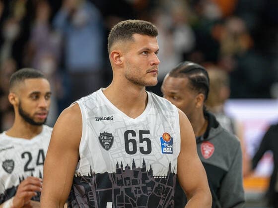 Filip Stanic (s.Oliver Wuerzburg 65), ist enttäuscht enttaeuscht, unzufrieden, negative Emotionen, GER, Ratiopharm Ulm vs. s.Oliver Wuerzburg, Basketball, Bundesliga, easycredit, 12. Spieltag, Spielzeit 2021 2022, 18.02.2022, GER, Ratiopharm Ulm vs. s.Oliver Wuerzburg, Basketball, Bundesliga, easycredit, 12. Spieltag, Spielzeit 2021 2022, 18.02.2022 Ulm Copyright: xEibner-Pressefoto SaschaxWaltherx EP_EER