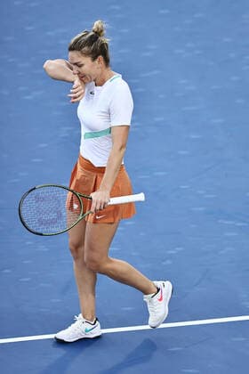 Simona Halep, ROU, during semi-finals of 2022 Dubai Championships in Dubai, 18 02 2022; -