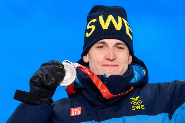 220219 Martin Ponsiluoma of Sweden celebrate with silver medal at the medal ceremony for men?s biathlon 15 km mass start during day 15 of the 2022 Winter Olympics on February 19, 2022 in Zhangjiakou. Photo: Vegard Grott BILDBYRAN kod VG VG0246 bbeng Olympic Games, Olympische Spiele, Olympia, OS olympics winter olympics os ol olympiska spel vinter-os olympiske leker peking peking 2022 beijing 2022 beijing 2022 olympic games beijing 2022 winter olympic games peking-os beijing-ol vinter-ol medaljceremoni medaljeseremoni celebration jubel sverige sweden silver Copyright: VEGARDxGRoTT BB220219VG069