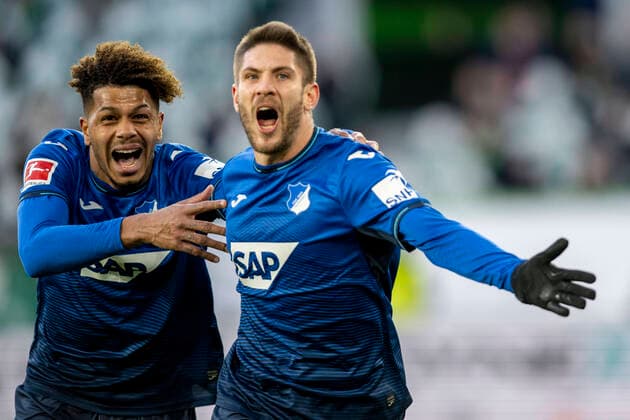 Bilder des Jahres 2022, Sport 02 Februar Sport Themen der Woche KW 07 Fußball: 1. Bundesliga, 23. Spieltag, VfL Wolfsburg - TSG Hoffenheim am 19.02.2022 in der Volkswagen Arena in Wolfsburg. Hoffenheims Georginio Rutter (l) und Hoffenheims Andrej Kramaric (r) beim Torjubel zur 2:1 Führung für Hoffenheim. DFL REGULATIONS PROHIBIT ANY USE OF PHOTOGRAPHS AS IMAGE SEQUENCES AND OR QUASI-VIDEO. *** Fußball 1 Bundesliga, 23 Spieltag, VfL Wolfsburg TSG Hoffenheim on 19 02 2022 at Volkswagen Arena in Wolfsburg Hoffenheims Georginio Rutter l and Hoffenheims Andrej Kramaric r celebrating the goal to give Hoffenheim a 2 1 lead DFL REGULATIONS PROHIBIT ANY USE OF PHOTOGRAPHS AS IMAGE SEQUENCES AND OR QUASI VIDEO Copyright: xTeresaxKrögerx