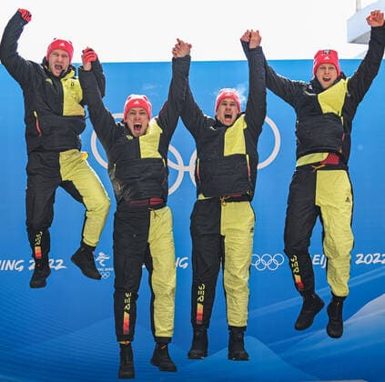 (220220) -- BEIJING, Feb. 20, 2022 -- Francesco Friedrich Thorsten Margis Candy Bauer Alexander Schueller of Germany celebrate during the awarding ceremony after the bobsleigh 4-man heat of Beijing 2022 Winter Olympics at National Sliding Centre in Yanqing District, Beijing, capital of China, Feb. 20, 2022. ) (XHTP)(BEIJING2022)CHINA-BEIJING-OLYMPIC Winter games, Winterspiele,Spiele, Summer games BOBSLEIGH-4-MEN-HEAT(CN) SunxFei 