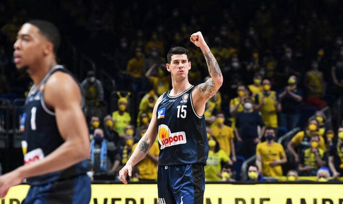 Basketball, Herren, Saison 2021 2022, MagentaSport BBL Pokal, Top Four (Finale), Hakro Merlins Crailsheim - Alba Berlin, Bogdan Radosavljevic (Hakro Merlins Crailsheim), 20.02. 2022, Copyright: xSebastianxRäppold MatthiasxKochx