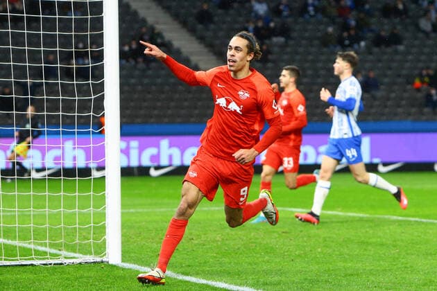 Berlin, Deutschland 20. Februar 2022: 1. BL - 2021 2022 - Hertha BSC Berlin vs. RB Leipzig Yussuf Poulsen (Leipzig, 9) jubelt über sein Tor zum 1:6 DFL regulations prohibit any use of photographs as image sequences and or quasi-video Olympiastadion Berlin Copyright: xFotostandx xTaegerx