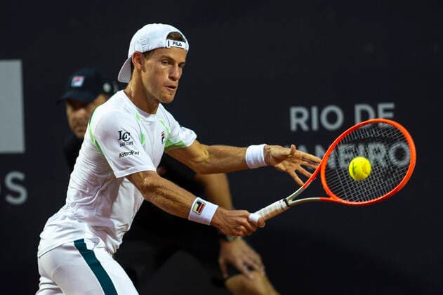 Rio Open 2022 RIO DE JANEIRO, RJ - 20.02.2022: RIO OPEN 2022 - Diego Schwarztman (ARG) in dispute with Carlos Alcaraz (ESP) on the Guga Kuerten court, of the Rio Open 2022, held at the Jockey Club Brasileiro, which takes place from February 12 to 20, this Sunday (20), in Rio de Janeiro, RJ . (Photo: Celso Pupo Fotoarena) x2172662x  CelsoxPupo