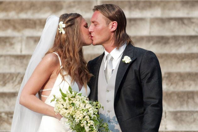 ROME, Italy - 19.05.2005: Archive photo of the wedding of Francesco Totti and Ilary Blasi in Rome in the Basilica of Santa Maria in Ara coeli in 2005. 17 years after their marriage is in crisis and rumors of separation spread on February 21, 2021.  Copyright: xMarcoxIacobuccix xIPAx xMarcoxIacobuccix 0