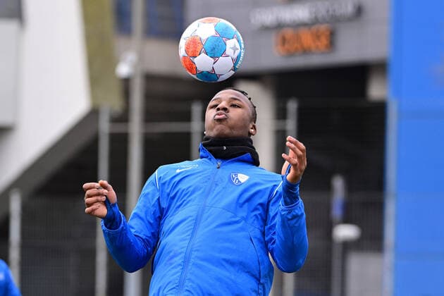 Armel Bella-Kotchap 37 (Vfl Bochum), Training VfL Bochum, 1. Bundesliga, 22.02.2022