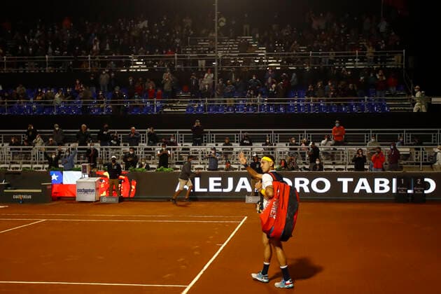 Tenis, Alejandro Tabilo vs Renzo Olivo El tenista Alejandro Tabilo de Chile ingresa a la cancha frente a Renzo Olivo de Argentina por el ATP, Tennis Herren 250 de Santiago 2022 en el Club San Carlos de Apoquindo en Santiago, Chile. 22 02 2022 Felipe Zanca Photosport Tennis, Alejandro Tabilo vs Renzo Olivo The tennis player Alejandro Tabilo of Chile enter the field of Renzo Olivo of Argentina in the match for the ATP 250 Santiago 2022 at the Club San Carlos de Apoquindo in Santiago, Chile. 22 02 2022 Felipe Zanca Photosport Alejandro Tabilo vs Renzo Olivo ATP 250 Santiago 2022