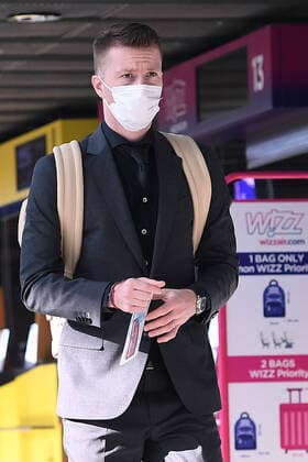 Fußball Europa League Abflug Borussia Dortmund nach Glasgow am 23.02.2023 im Dortmund Airport in Dortmund Marco Reus ( Dortmund )