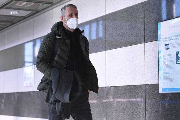 Fußball Europa League Abflug Borussia Dortmund nach Glasgow am 23.02.2023 im Dortmund Airport in Dortmund Marco Rose ( Trainer Cheftrainer Dortmund )