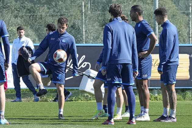 NAPLES, ITALY - FEBRUARY 23: Diego Demme of Napoli during a training session before the UEFA Europa League match against FC Barcelona, Barca on February 23, 2022 in Napoli, Italy. Copyright: xFotoagenziax