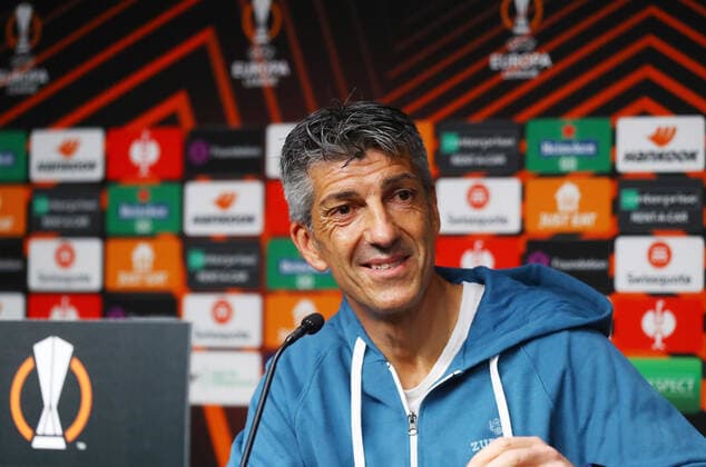 San Sebastian - PK 23.02.2022 Donostia-San Sebastian, 23.02.2022, Estadio Anoeta, Fussball, UEFA Europa League, Pressekonferenz am Vortag der Partie Real Sociedad San Sebastian (ESP) vs. RB Leipzig (GER) , Im Bild: Trainer Imanol Alguacil (San Sebastian) , UEFA regulations prohibit any use of photographs as image sequences and or quasi-video ,