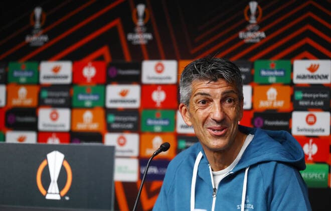 San Sebastian - PK 23.02.2022 Donostia-San Sebastian, 23.02.2022, Estadio Anoeta, Fussball, UEFA Europa League, Pressekonferenz am Vortag der Partie Real Sociedad San Sebastian (ESP) vs. RB Leipzig (GER) , Im Bild: Trainer Imanol Alguacil (San Sebastian) , UEFA regulations prohibit any use of photographs as image sequences and or quasi-video ,