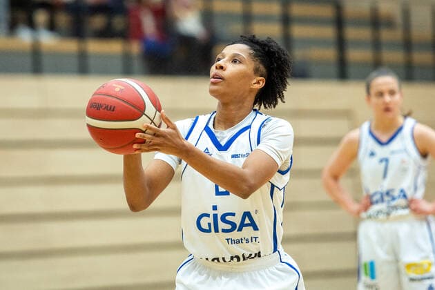 Halle, Deutschland 23. Februar 2022: 1.BBL - Damen - 2021 2022 - Gisa Lions SV Halle vs. SNP BasCats USC Heidelberg Deeshyra Thomas (Halle) SWH.arena Sachsen Anhalt Copyright: xFotostandx xxBallaschx