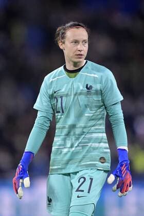 LE HAVRE - France women goalkeeper Pauline Peyraud Magnin during the international women s friendly match between France and the Netherlands at Stade Oceane on February 22, 2020 in Le Havre, France. ANP Tournoi de France 2022 2021 2022 xVIxANPxSportx xxANPxIVx