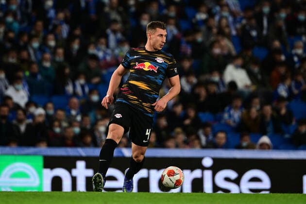 Willi Orban 4 (Leipzig), Real Sociedad vs. RB Leipzig, Europa League, PLayoff Rueckspiel, 24.02.2022