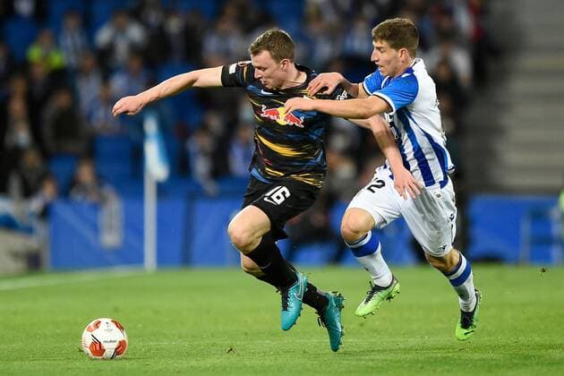Mandatory Credit: Photo by Pressinphoto Shutterstock (12821404c) Lukas Klosternmann of RB Leipzig and Ahien Munoz of Real Sociedad Real Sociedad v RB Leipzig, UEFA Europa League 2021-2022, Round of 32, secong leg. Football, Reale Arena Stadium, San Sebastian, Spain - 24 Feb 2022 Editorial use only Real Sociedad v RB Leipzig, UEFA Europa League 2021-2022, Round of 32, secong leg. Football, Reale Arena Stadium, San Sebastian, Spain - 24 Feb 2022 Editorial use only Copyright: xPressinphoto Shutterstockx 12821404c