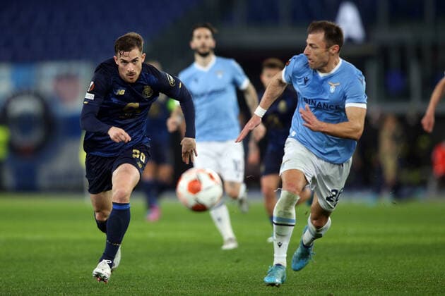 Rome, Italy - 24.02.2022: TONI MARTINEZ (PORTO), S.RADU (LAZIO) in action during the UEFA Europa League Knockout Round Play-Offs Leg One soccer match between SS Lazio and Porto, at Olympic Stadium in Rome.  Copyright: xMarcoxIacobuccix xipa-agency.netx xMarcoxIacobuccix 0