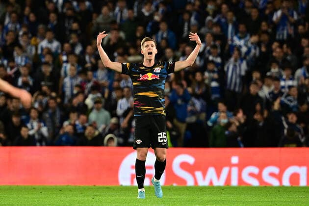Dani Olmo 25 (Leipzig), Real Sociedad vs. RB Leipzig, Europa League, PLayoff Rueckspiel, 24.02.2022