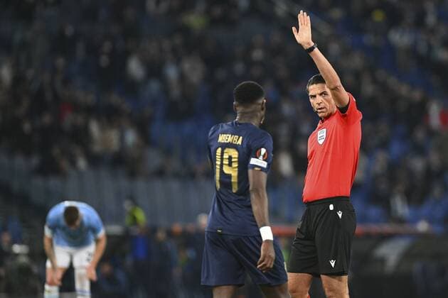 Mandatory Credit: Photo by Domenico Cippitelli LiveMedia Shutterstock (12821262t) Referee Deniz Aytekin football Europa League match SS Lazio vs FC Porto, Olimpico stadium, Rome, Italy - 24 Feb 2022 football Europa League match SS Lazio vs FC Porto, Olimpico stadium, Rome, Italy - 24 Feb 2022  Copyright: xDomenicoxCippitelli LiveMedia Shutterstockx 12821262t