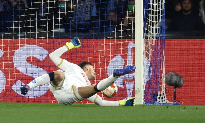 February 24, 2022, Naples, Campania, Italy: Dani Alves of Barcelona shoots and scores to Alex Meret of Napoli and celebrates with his teammates.During the Europa League Football match SSC Napoli vs FC Barcelona, Barca on February 24, 2022 at the Diego Armando Maradona stadium in Naples..In picture: Naples Italy - ZUMAs236 20220224_zap_s236_008 Copyright: xFabioxSassox