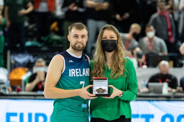 24.02.2022, Fribourg, Halle St. Leonard, FIBA Men& x92;s EuroBasket 2025 Pre-Qualification: Switzerland - Ireland, 7 Sean Flood (Ireland) Ã lu MVP pour l™Irlande Fribourg Halle St. Leonard Fribourg Switzerland Copyright: xJustPictures.ch SirianexDavetx