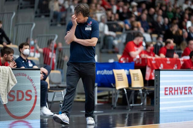 Norges Cheftraener Mathias Eckhoff. Danmark moeder Norge i en EM-kvalifikationskamp i basketball, spillet i Naestved, torsdag den 24. februar 2022.. , Naestved Denmark