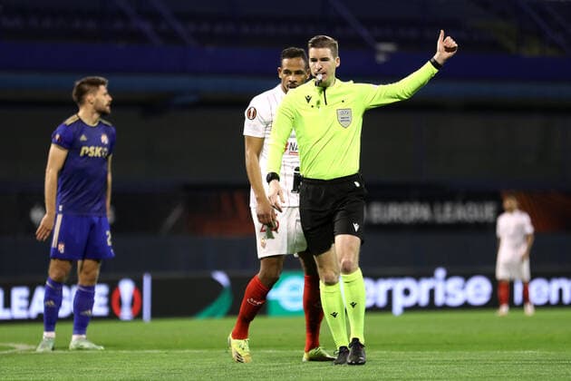 Dinamo Zagreb v Sevilla FC: Knockout Round Play-Offs Leg Two - UEFA Europa League ZAGREB, CROATIA - FEBRUARY 24: Referee Francois Letexier during the UEFA Europa League Knockout Round Play-Offs Leg Two match between Dinamo Zagreb and Sevilla FC at Maksimir Stadium on February 24, 2022 in Zagreb, Croatia. LukaxStanzl PIXSELL