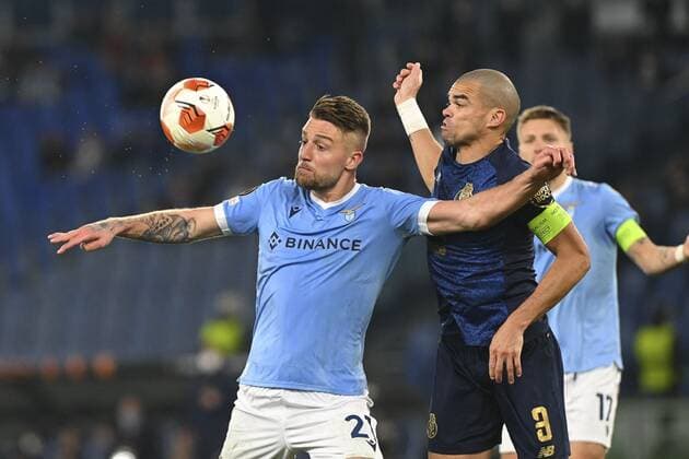 Mandatory Credit: Photo by Domenico Cippitelli LiveMedia Shutterstock (12821262bu) Sergej Milinkovic-Savic of SS LAZIO and Pepe of F.C. Porto in action football Europa League match SS Lazio vs FC Porto, Olimpico stadium, Rome, Italy - 24 Feb 2022 football Europa League match SS Lazio vs FC Porto, Olimpico stadium, Rome, Italy - 24 Feb 2022  Copyright: xDomenicoxCippitelli LiveMedia Shutterstockx 12821262bu