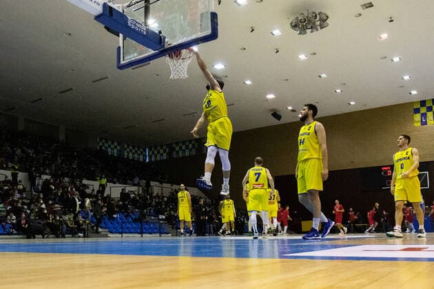 Feb,24, 2022,Ploiesti,Romania: FIBA EUROBASKET 2025 PRE-QUALIFIERS, Groupe B, Romania vs Albania, Sala Sporturilor Olimpia, Ploiesti Bogdan NICOLESCU warm-up dunk no